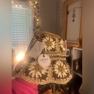 Forever 21 premium hat, bucket, straw brown